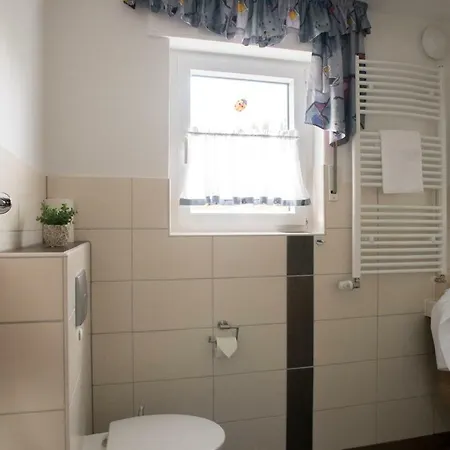 Haus Herdlitschke - Auch Fuer Monteure Polle
